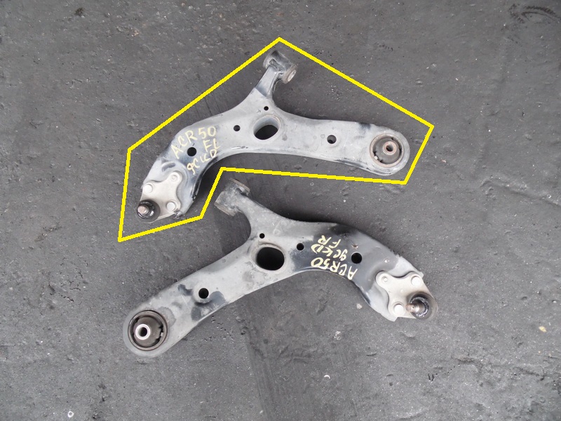 Рычаг Toyota Estima