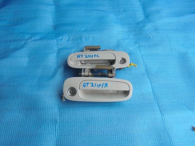 Ручка двери Toyota Corona Premio AT211