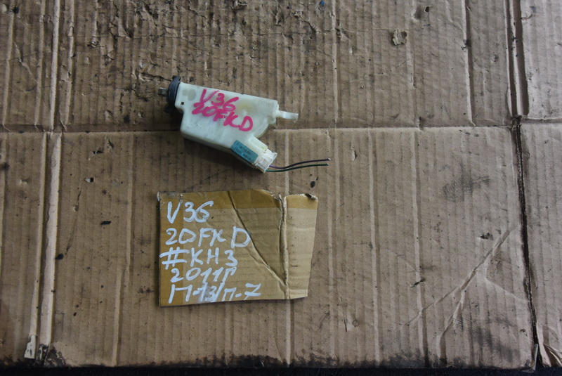 Замок лючка бензобака Nissan Skyline V36