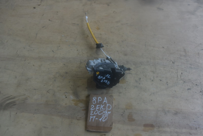 Замок двери Audi A3 8PA