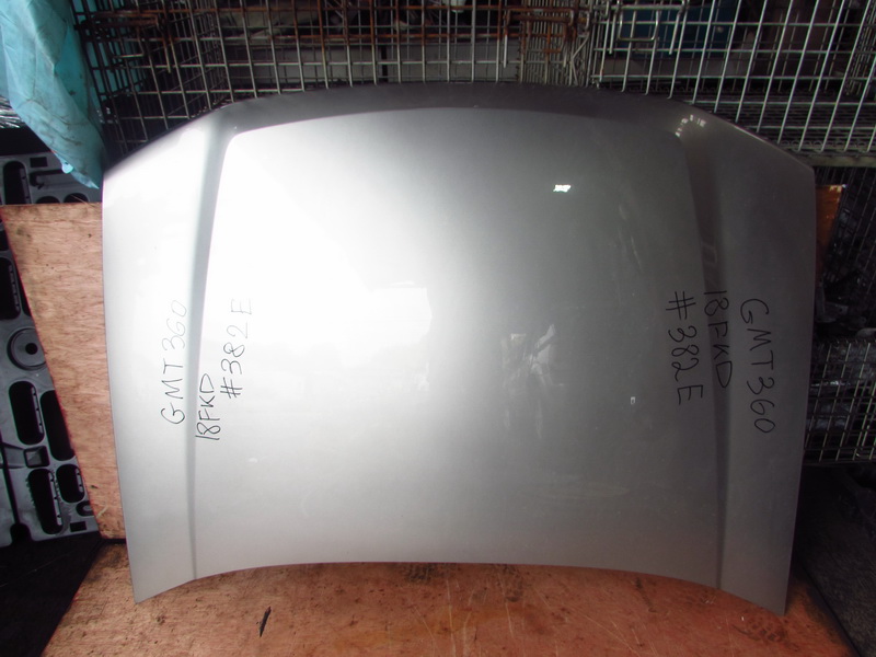 Капот Chevrolet Trailblazer GMT360