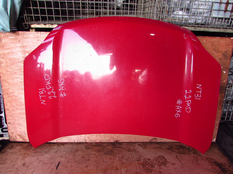 Капот Nissan X-Trail