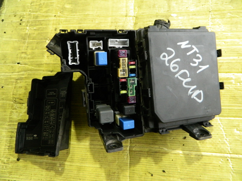 Блок предохранителей Nissan X-Trail