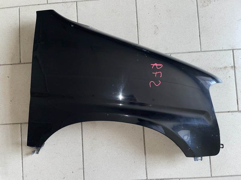 Крыло Honda Stepwgn RF2