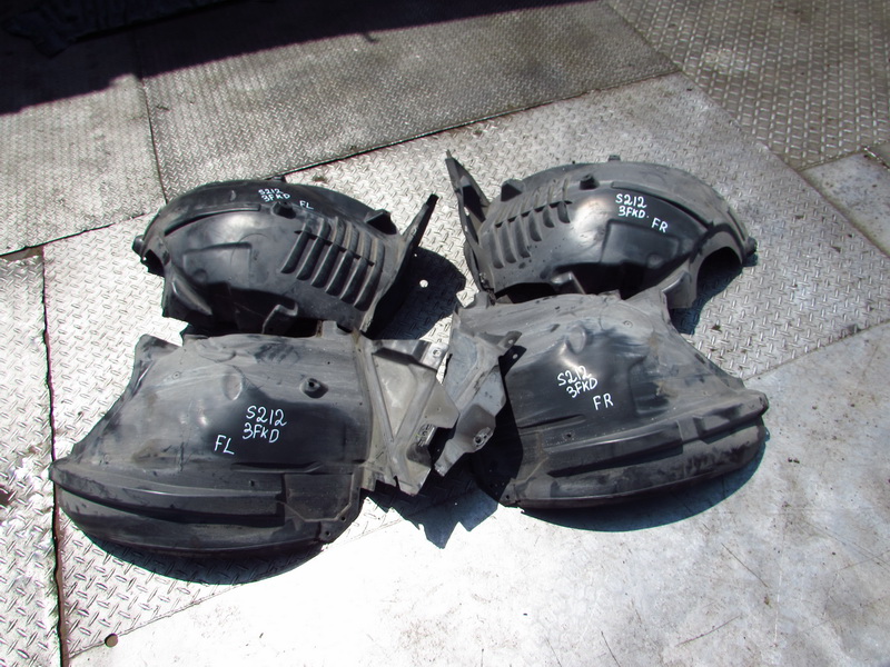 Подкрылок Mercedes-benz E-class