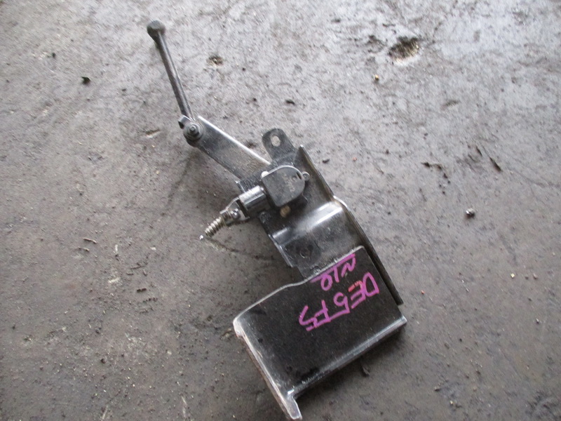 Датчик положения кузова Mazda Demio