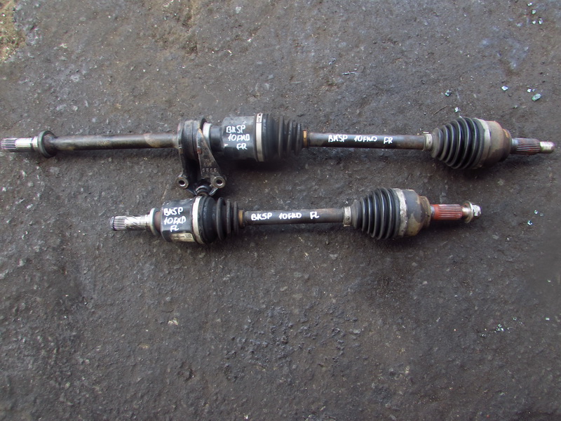 Привод Mazda Axela BK5P