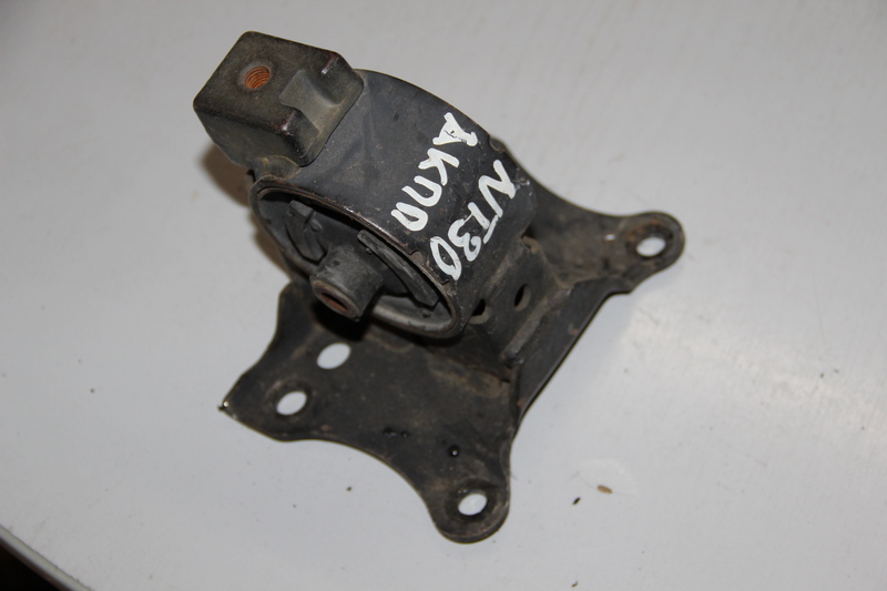 Подушка двигателя Nissan X-Trail