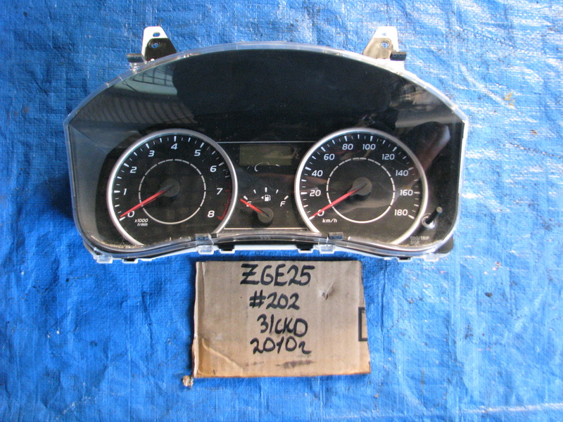 Спидометр Toyota Wish ZGE25