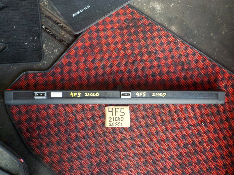 Шторка багажника Audi A6 4F5