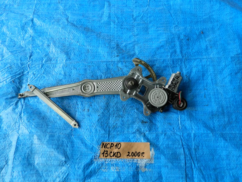 Стеклоподъемник Toyota Vitz NCP10