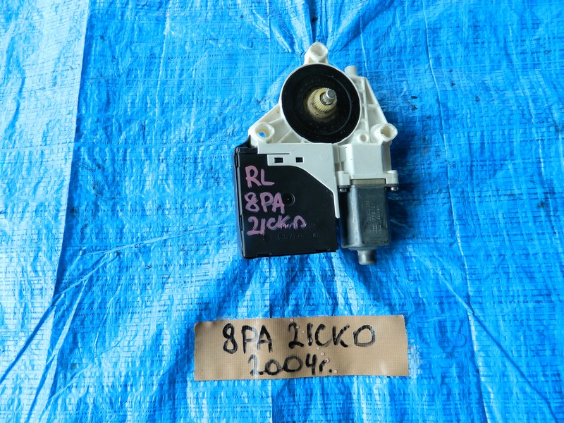 Моторчик стеклоподъёмника Audi A3 8PA