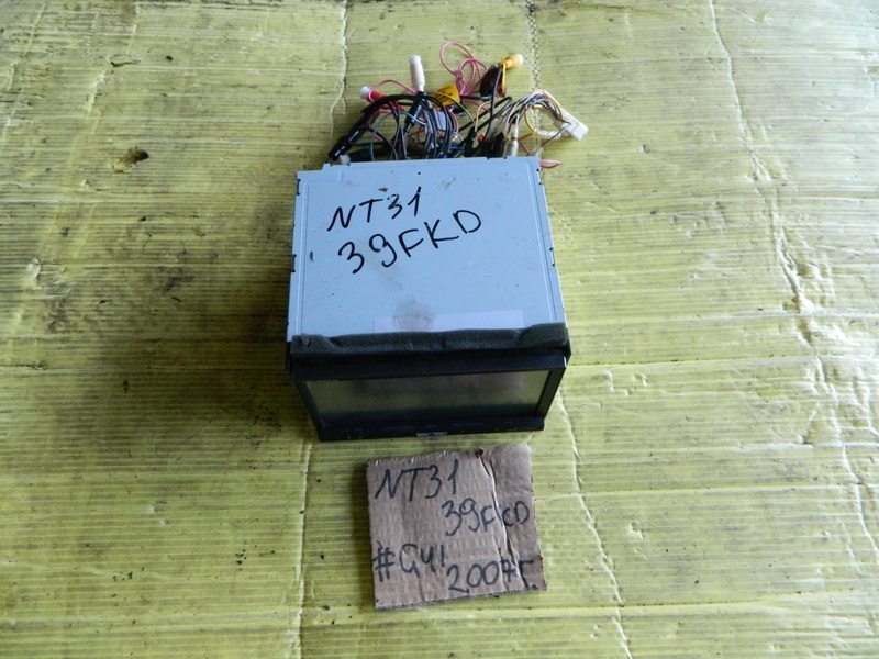 Магнитофон Nissan X-Trail NT31