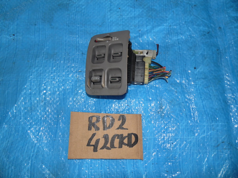 Кнопка стеклоподъемника Honda CR-V RD2