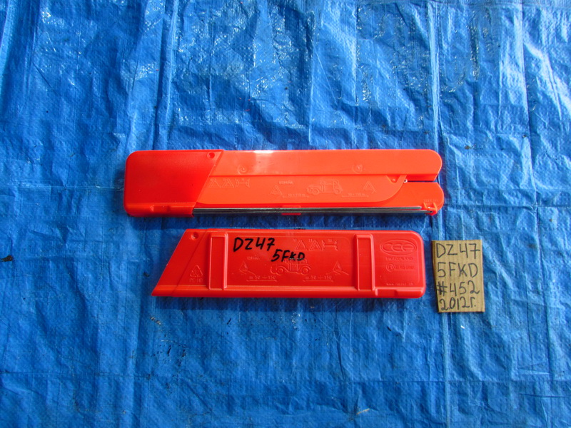 Знак аварийной сигнализации Volvo Xc60 DZ47