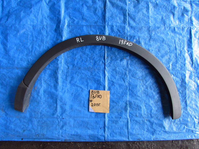 Дефендер Audi Q3 8UB