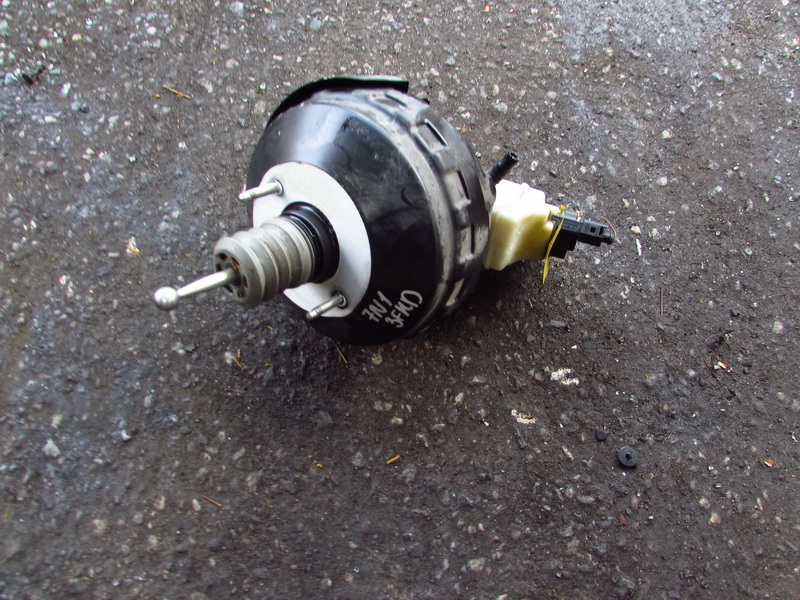 Главный тормозной цилиндр Volkswagen Sharan