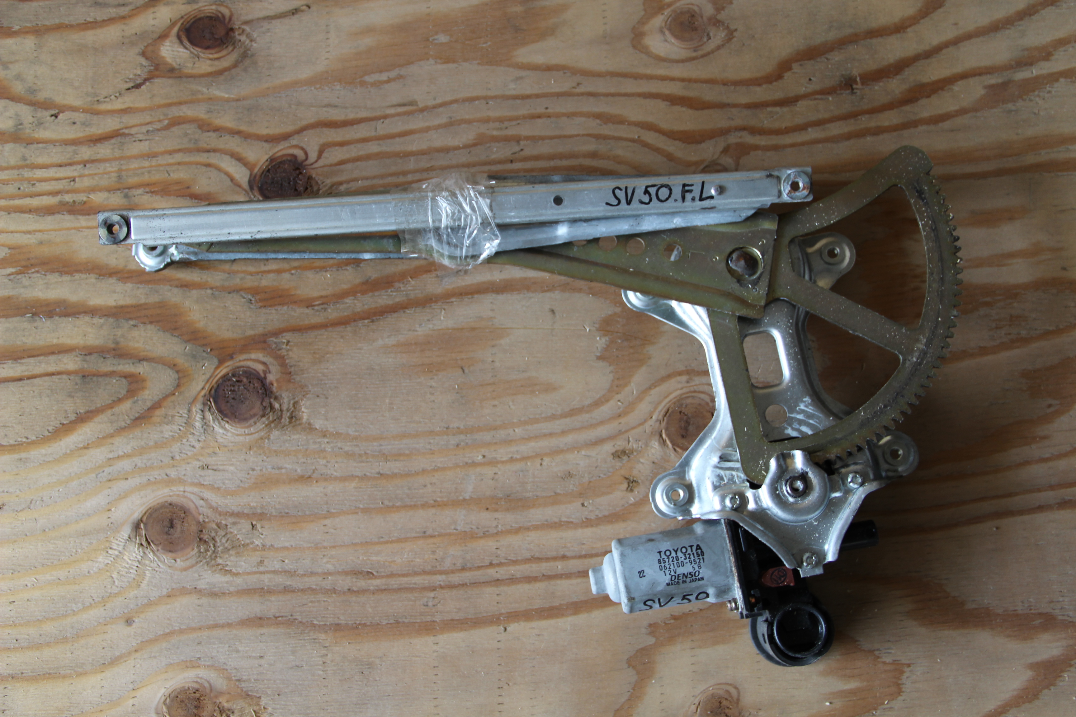 Стеклоподъемник Toyota Vista Ardeo