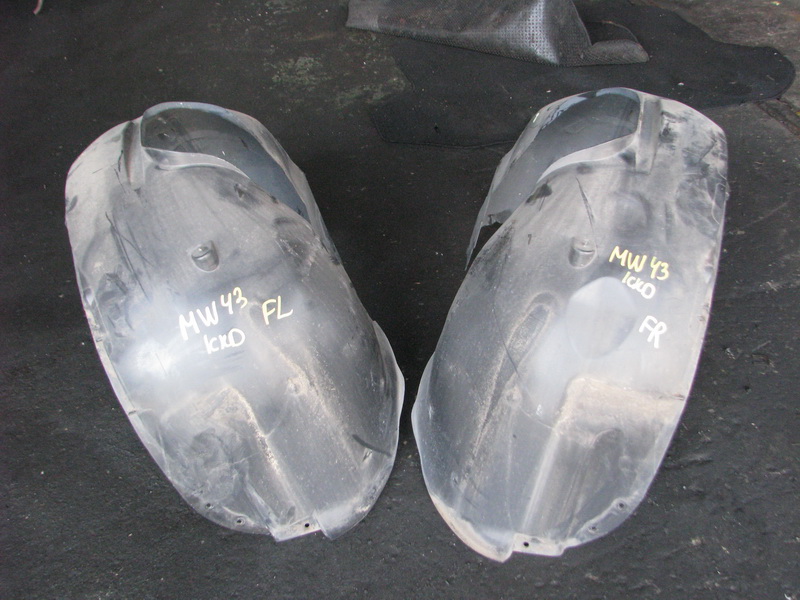 Подкрылок Volvo V50