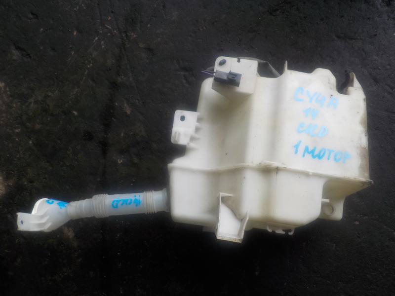 Бачок стеклоомывателя Mitsubishi Lancer