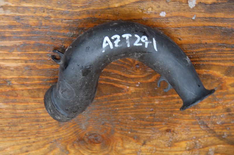 Патрубок Toyota Caldina