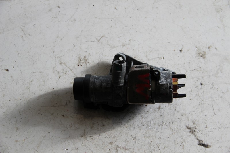 Замок зажигания Volkswagen Beetle