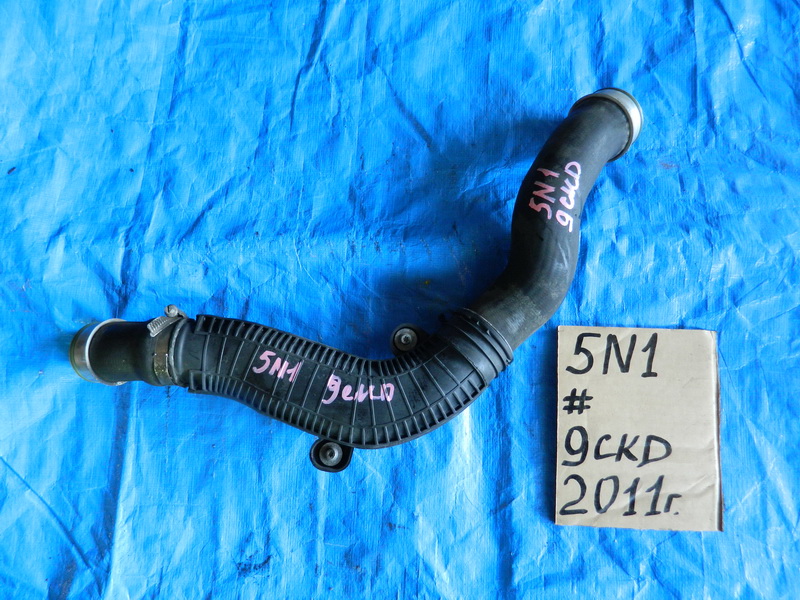 Патрубок Volkswagen Tiguan 5N1