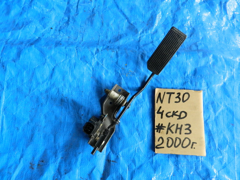 Педаль газа Nissan X-Trail NT30