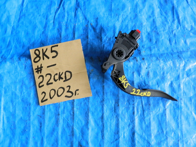 Педаль газа Audi A4 8K5