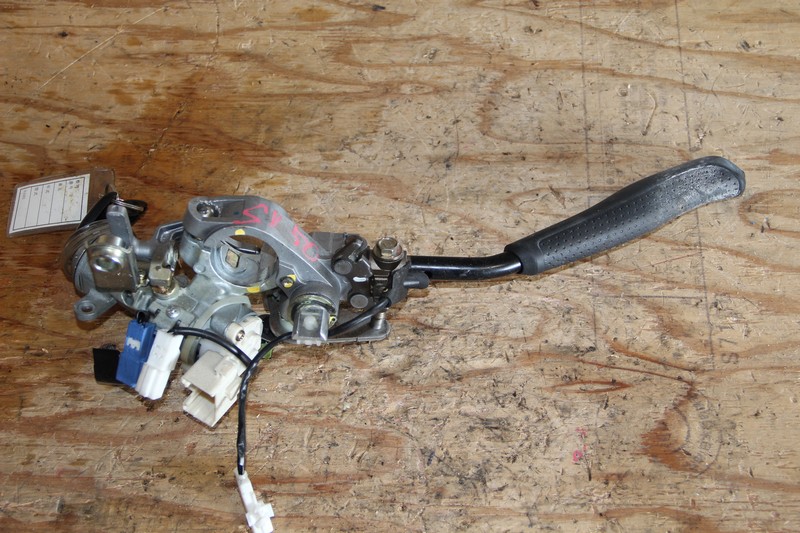 Замок зажигания Toyota Vista