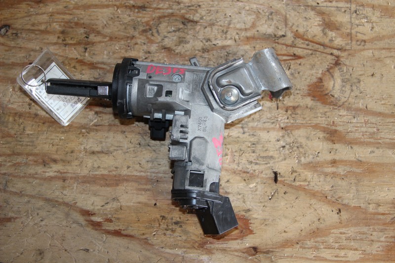 Замок зажигания Mazda Demio