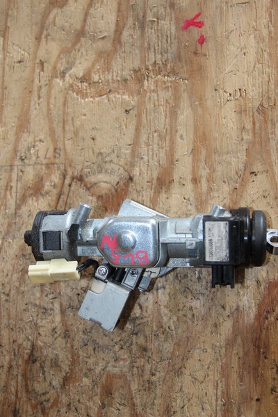 Замок зажигания Mazda Axela