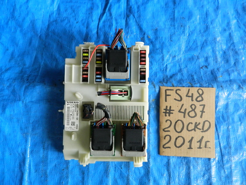 Блок предохранителей Volvo S60