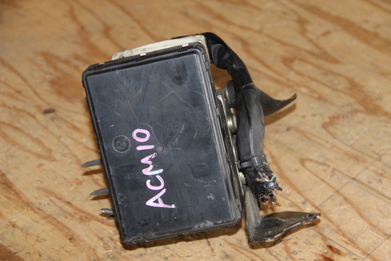 Блок АБС Toyota Gaia