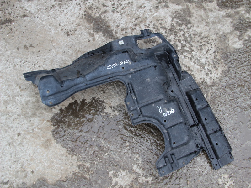 Защита двигателя Toyota Wish