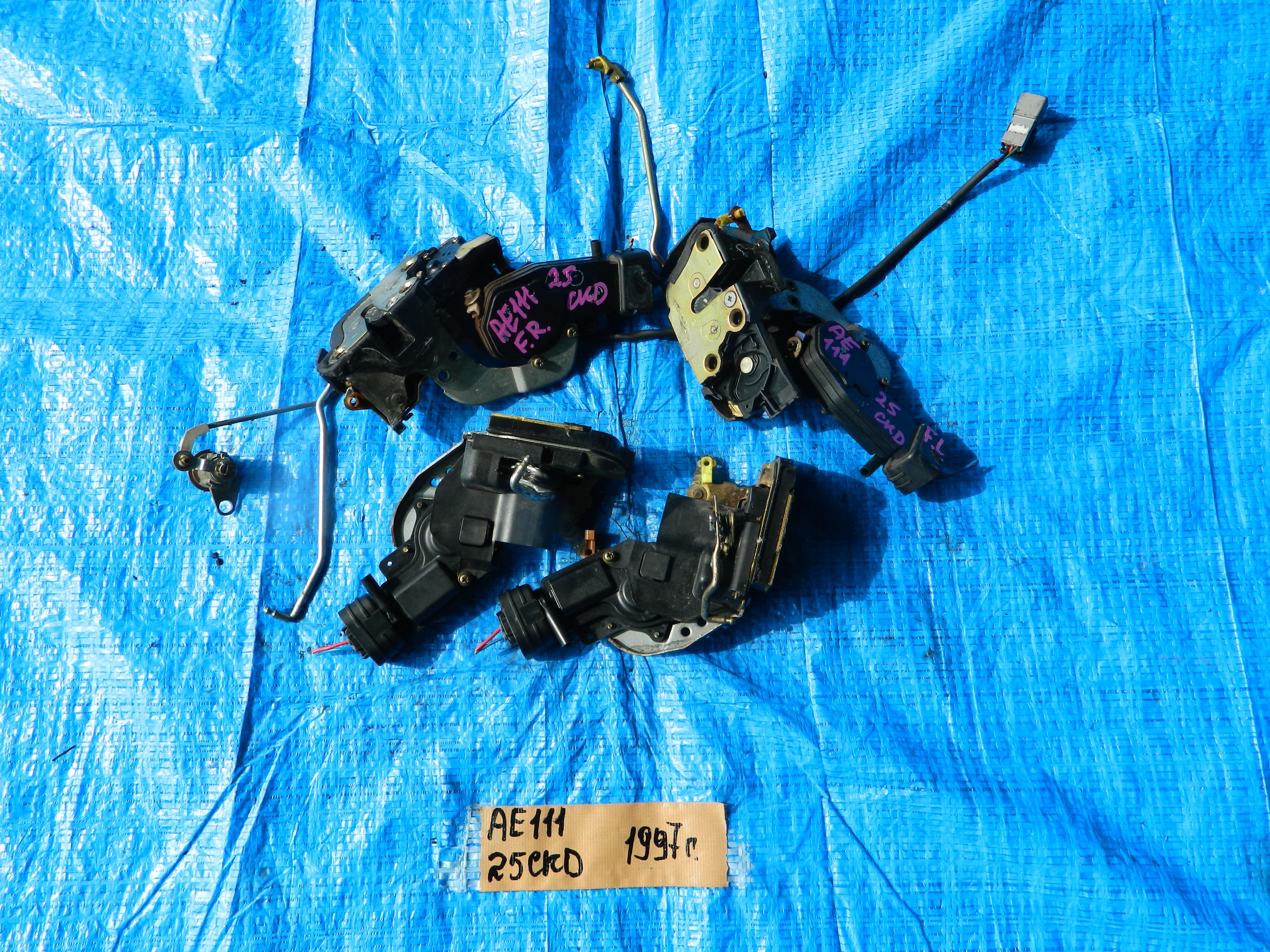 Замок двери Toyota Sprinter Carib AE111