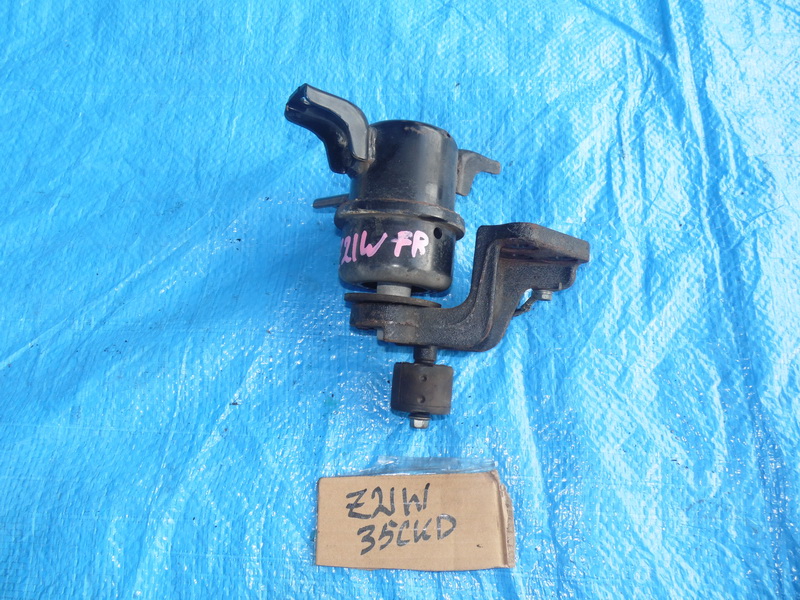 Подушка двигателя Mitsubishi Colt Plus