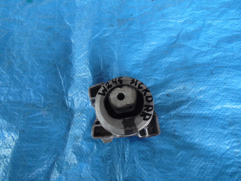 Подушка двигателя Mercedes-benz B-class