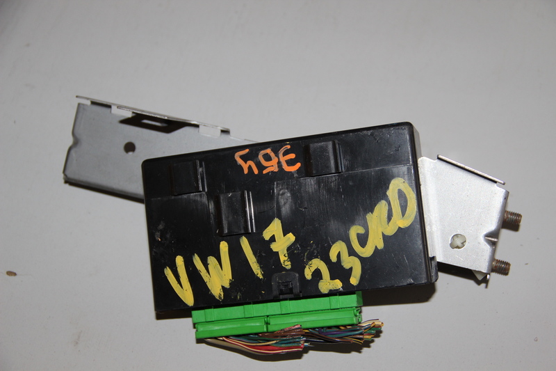 Блок управления подрулевых переключателей Volvo V40 VW17