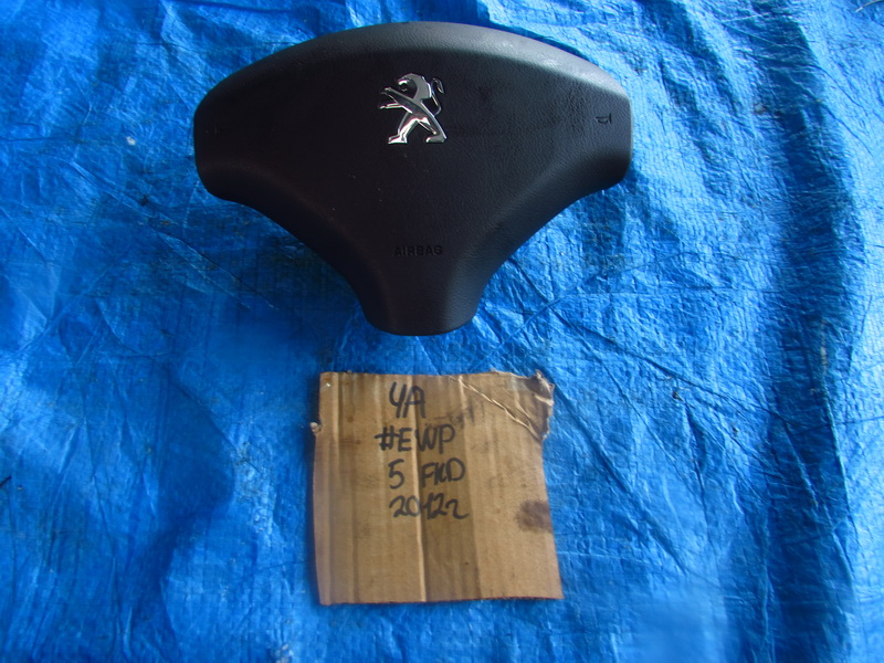 Airbag на руль Peugeot 308