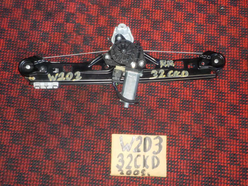 Стеклоподъемник Mercedes-benz C-class