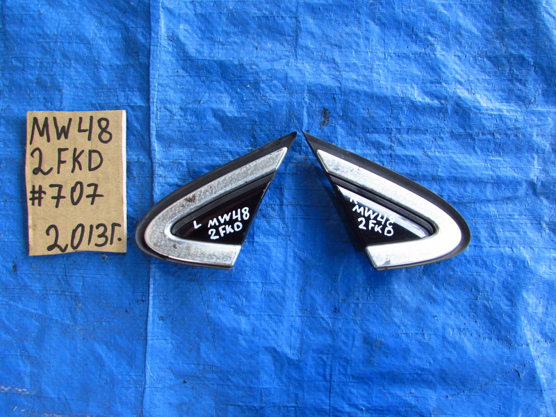 Заглушка на крыло Volvo V40