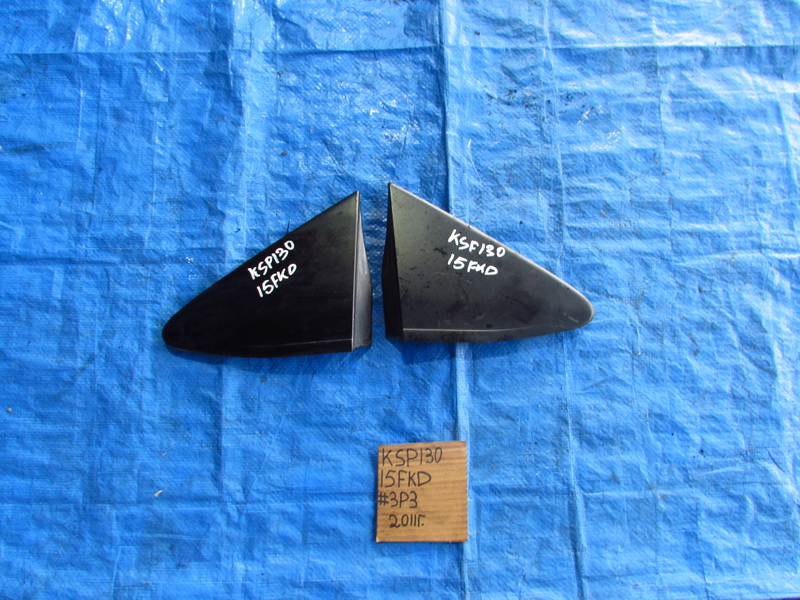 Заглушка на крыло Toyota Vitz