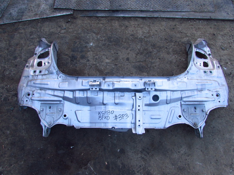 Панель кузова Toyota Vitz KSP130