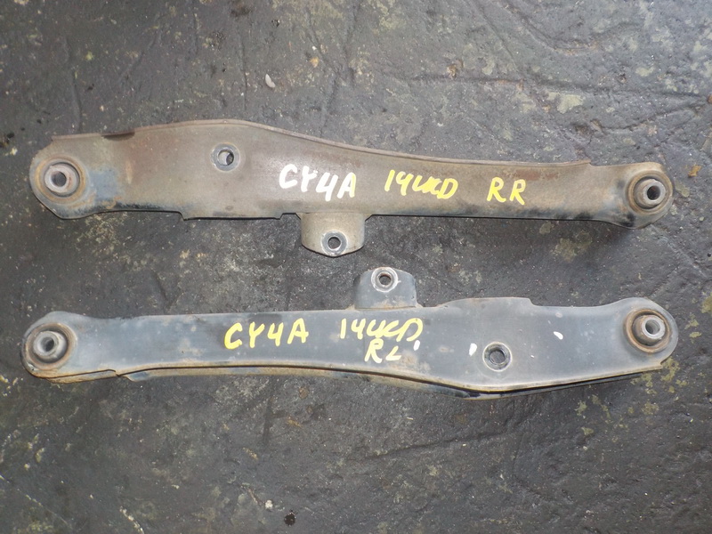 Рычаг Mitsubishi Lancer