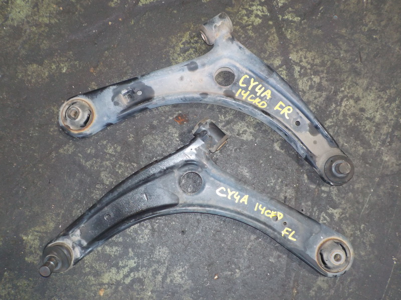 Рычаг Mitsubishi Lancer