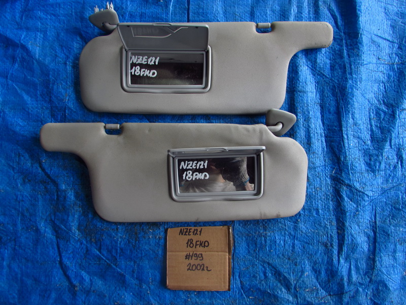 Козырек солнцезащитный Toyota Corolla Spacio NZE121