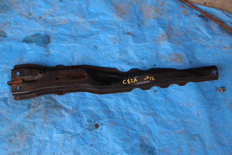 Балка двигателя Mitsubishi Lancer Cedia CS2A