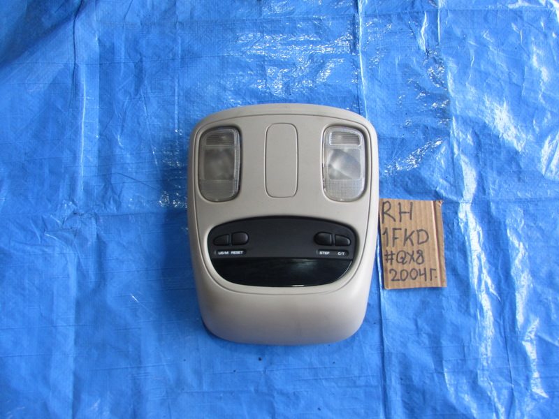 Плафон салона Dodge Ram DH