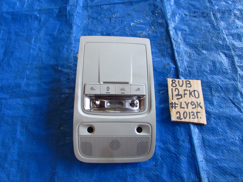 Плафон салона Audi Q3 8UB